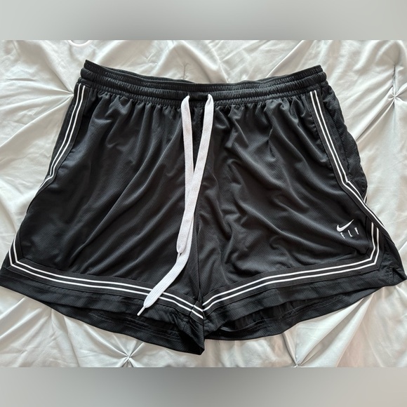 Nike Swoosh Fly Crossover Black Basketball Dri-Fit Shorts Size 3XL - Picture 1 of 4